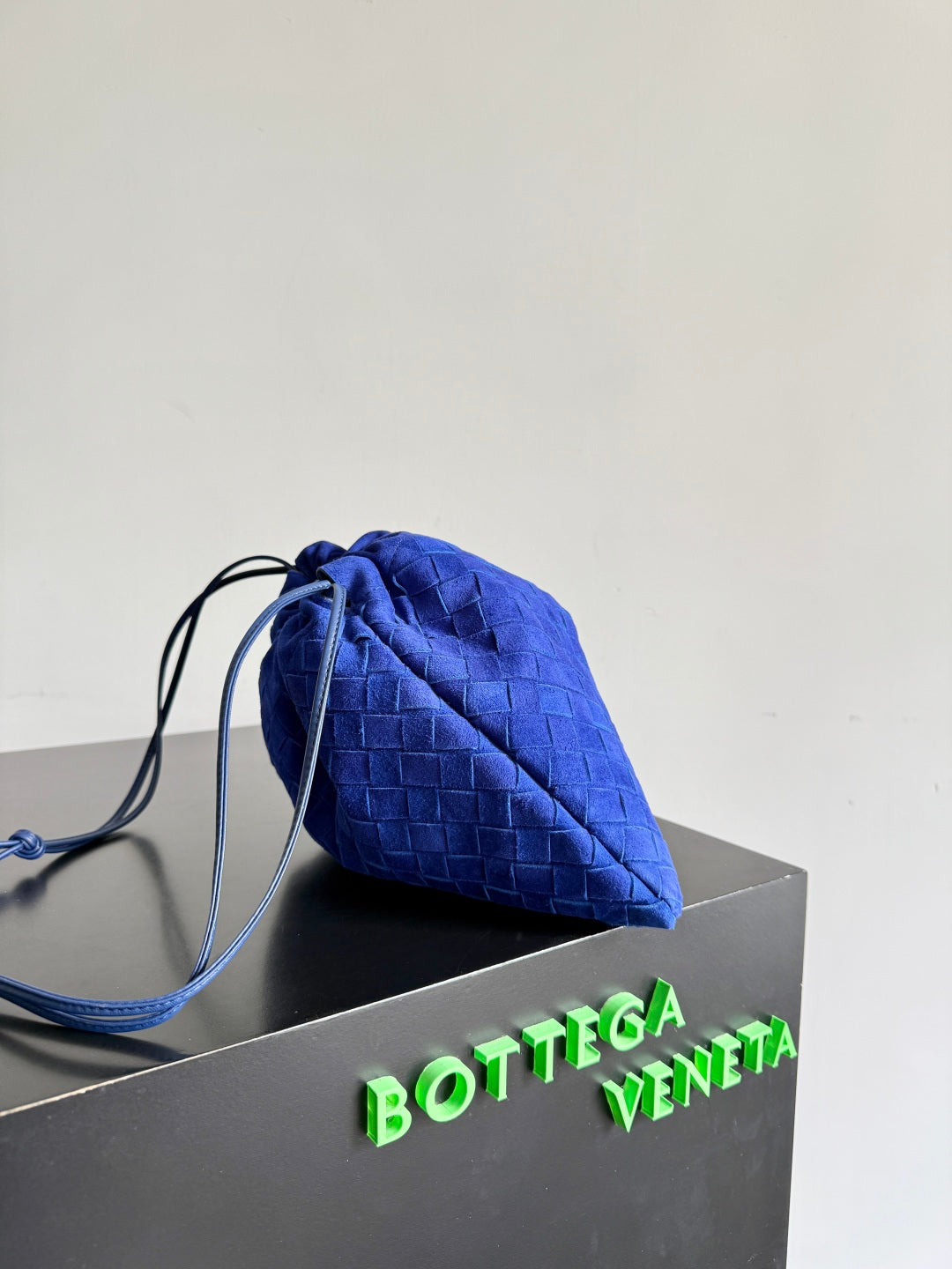 Bottega Veneta 796728 Blue Hobo Bag - detail image 2