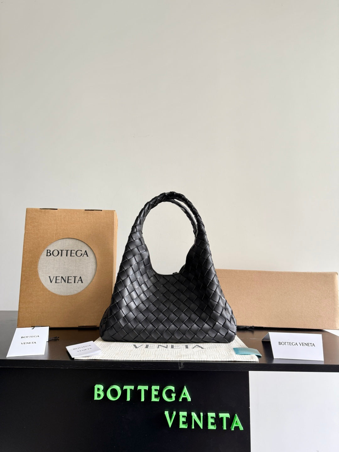 Bottega Veneta Black Designer Handbag Edition 274