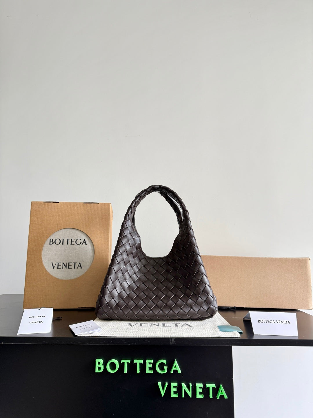 Bottega Veneta Brown Designer Handbag Edition 34