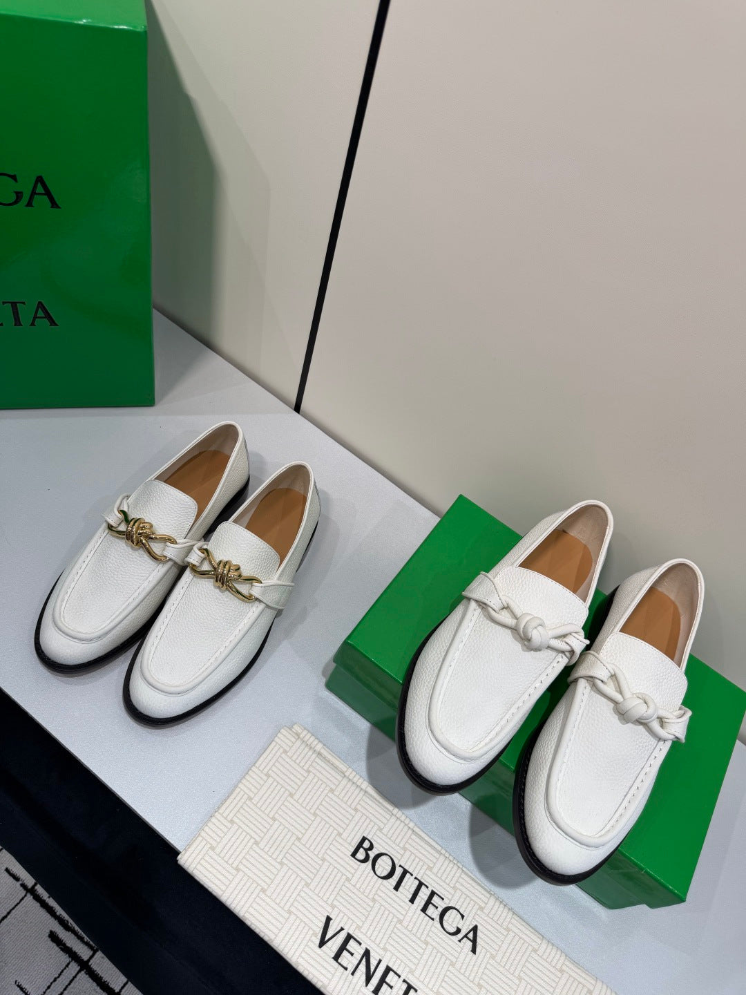 Bottega Veneta White Designer Shoes EU 35-39