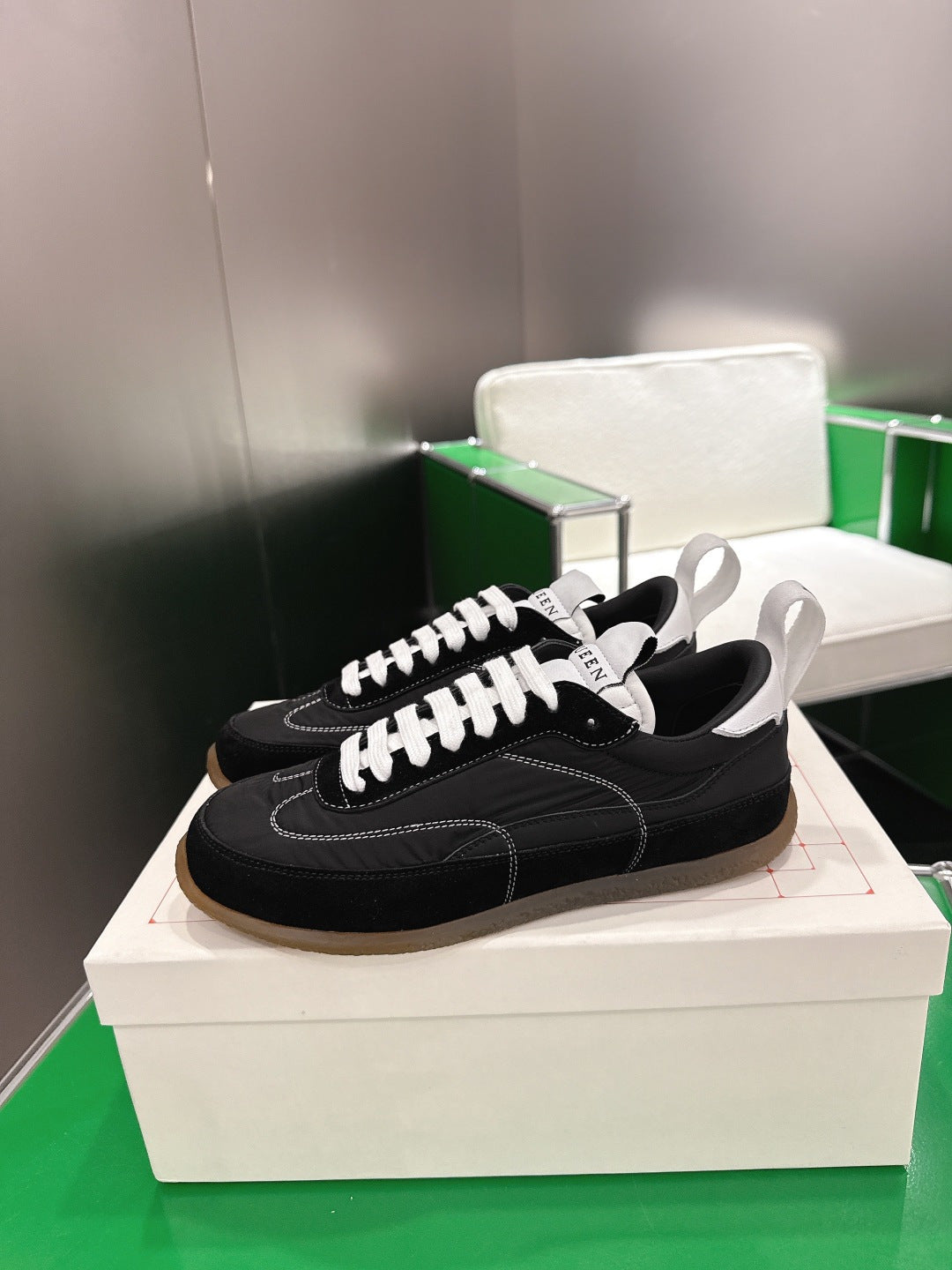 Alexander McQueen Black & Green Designer Shoes EU 35-45 Edition 3 - detail image 3