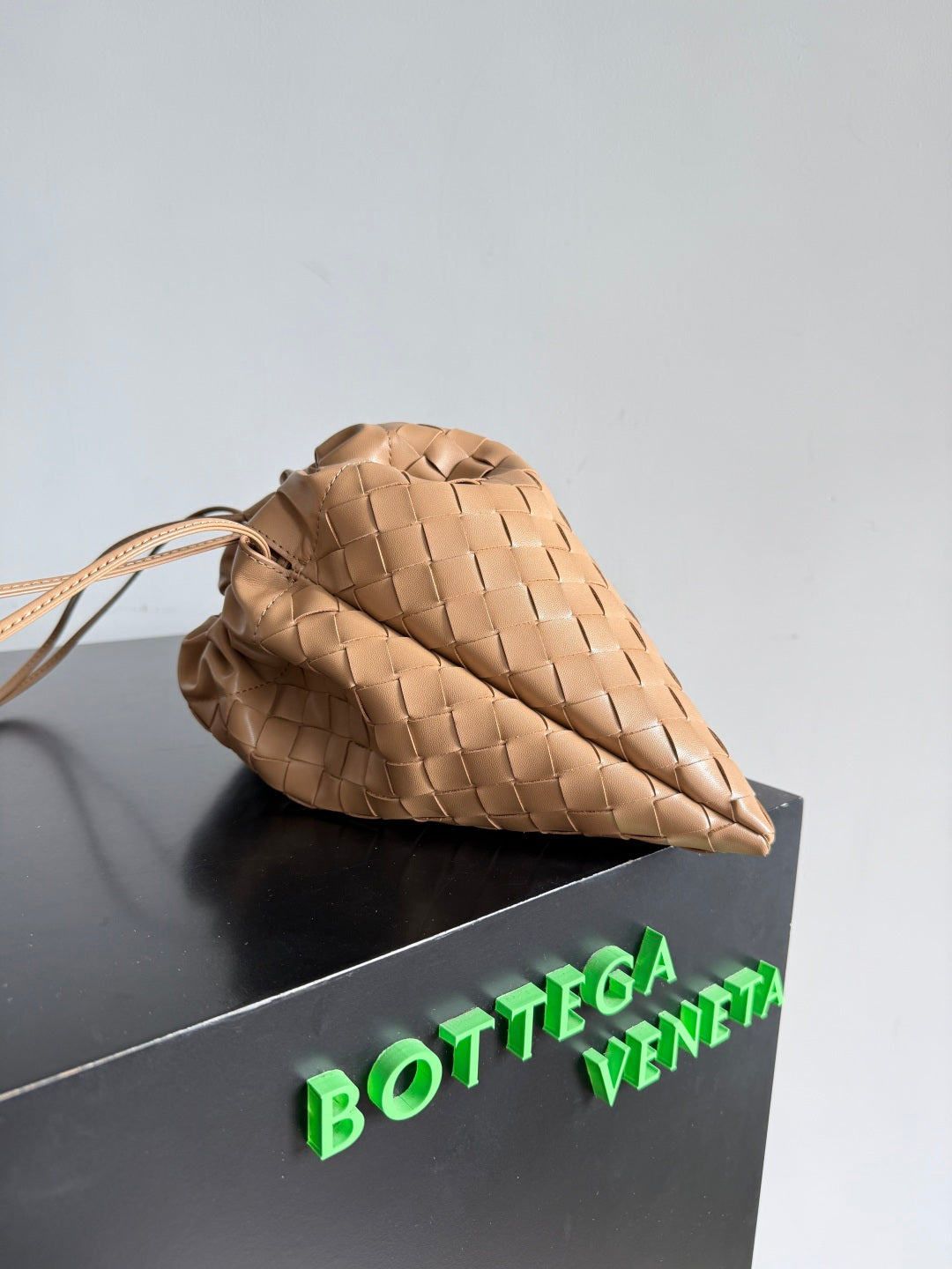 Bottega Veneta 796728 Black Hobo Bag - detail image 4