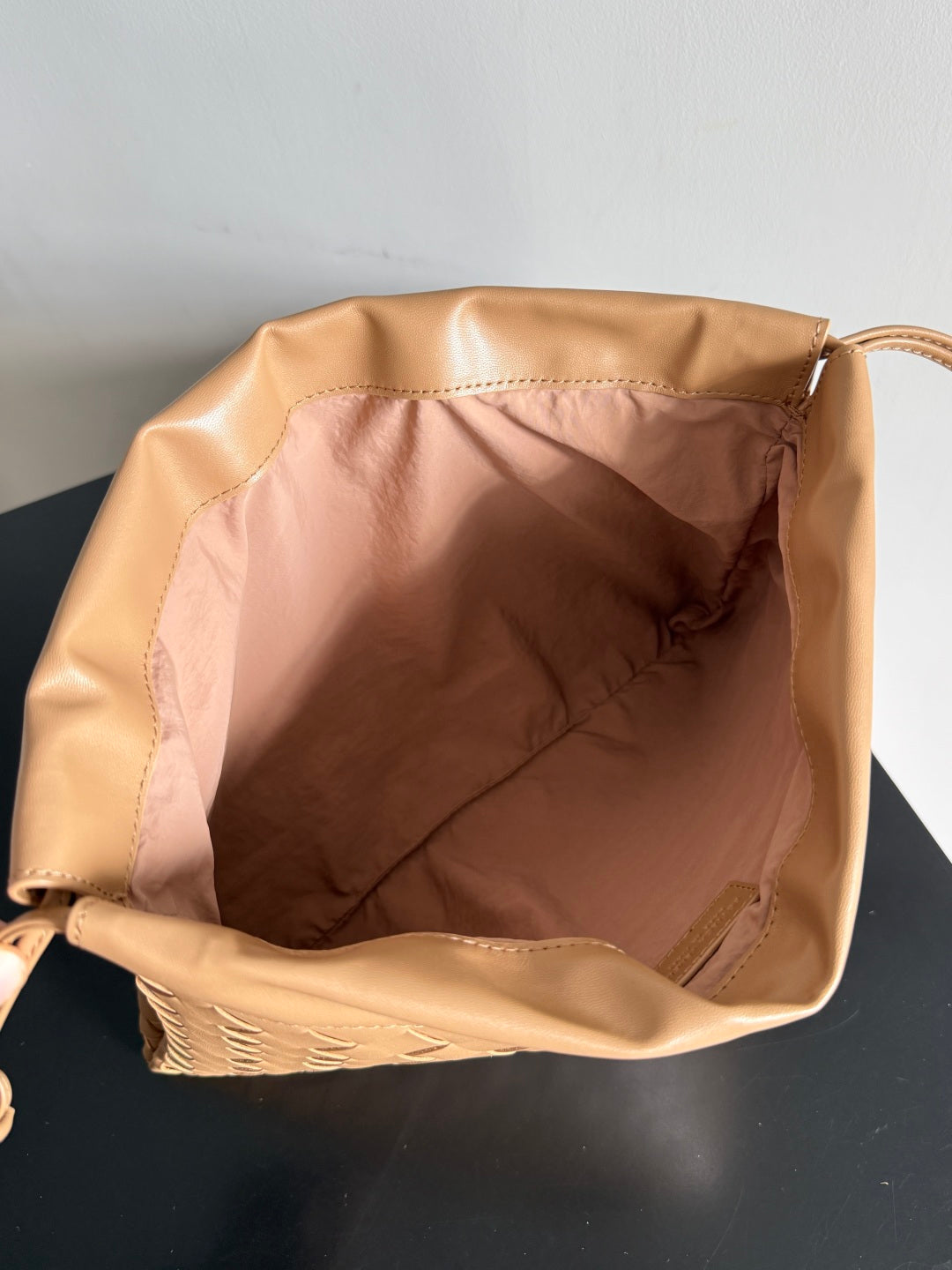 Bottega Veneta 796728 Black Hobo Bag - detail image 9