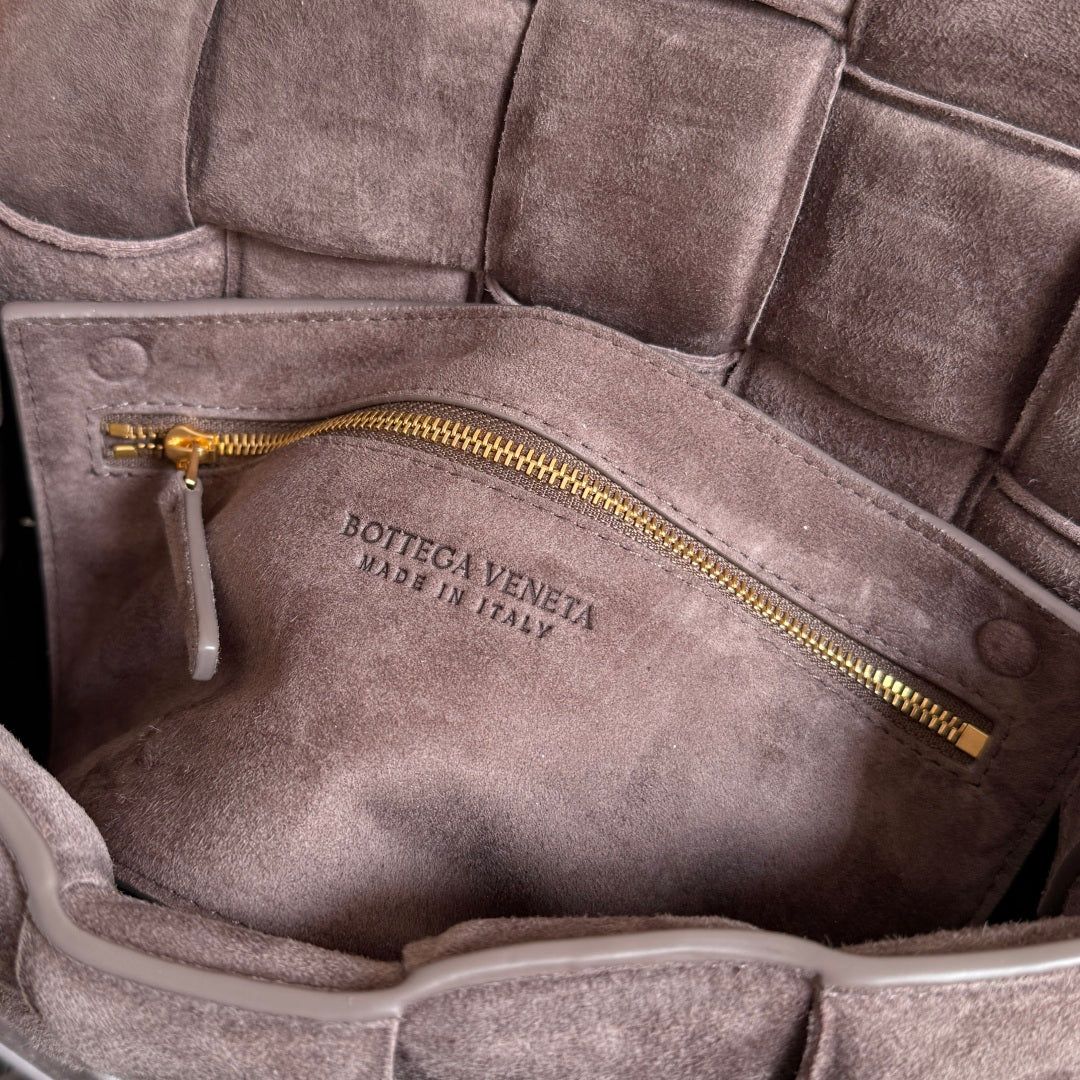 Bottega Veneta 70026-1 Black Designer Handbag Edition 2 - detail image 8