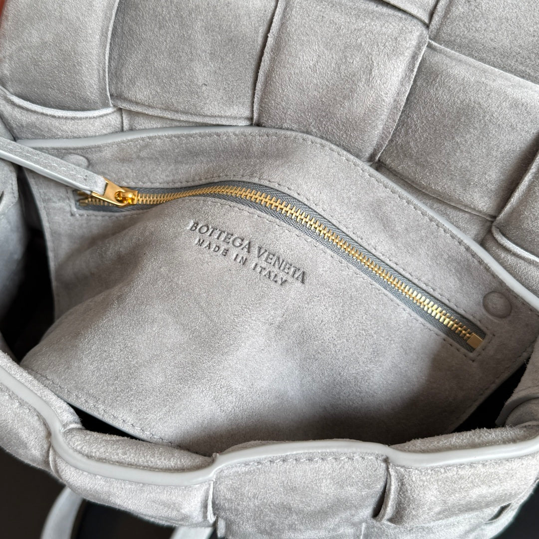 Bottega Veneta 70026-1 Black Designer Handbag - detail image 6