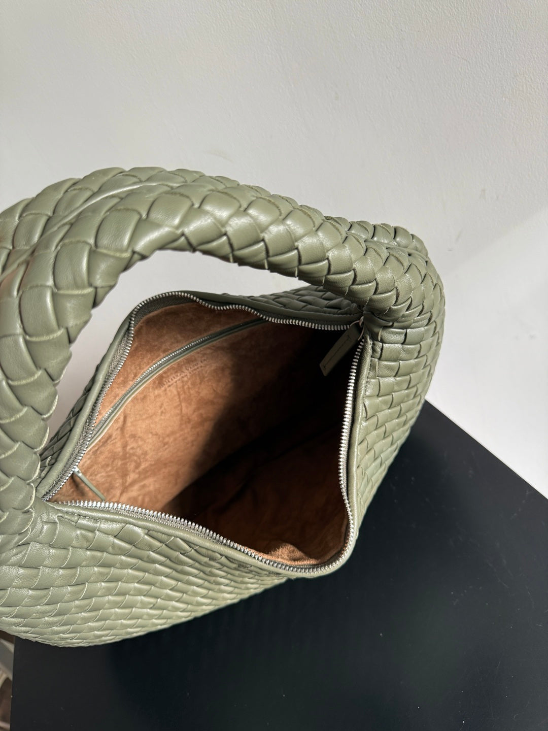 Bottega Veneta 856737 Black Hobo Bag Edition 2 - detail image 9