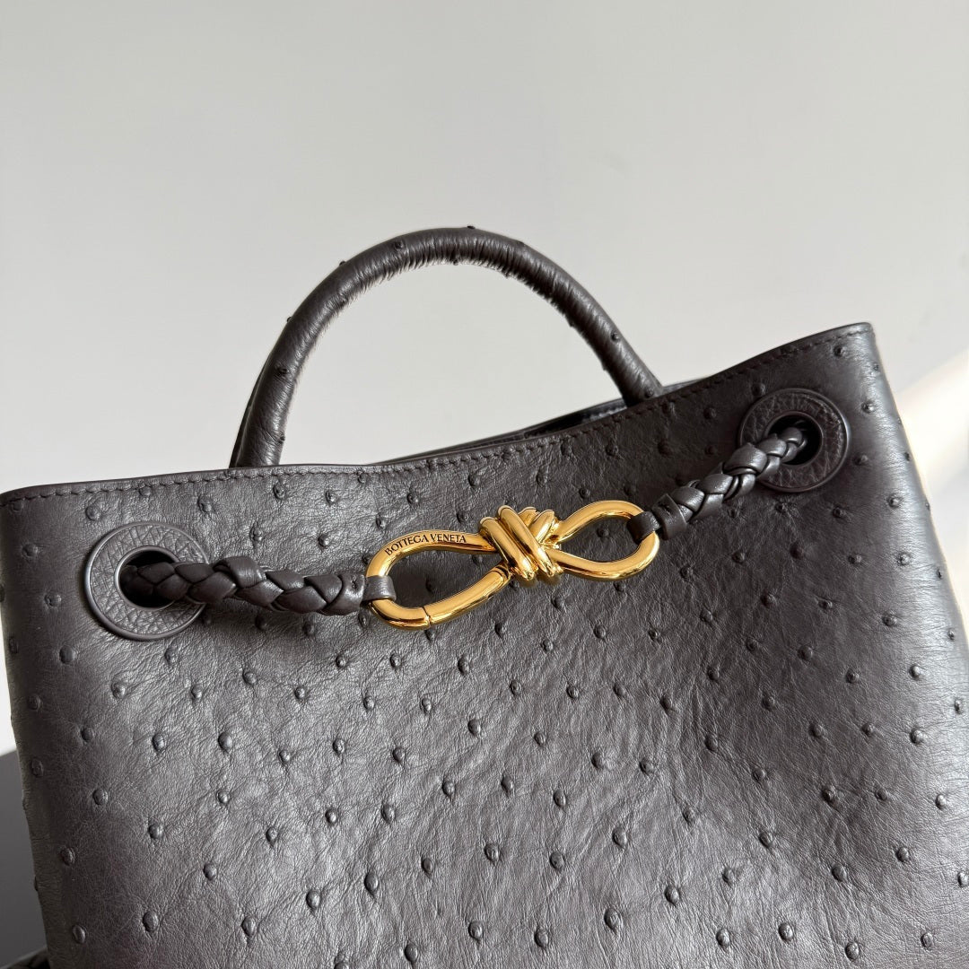 Bottega Veneta 805231 Black Hobo Bag - detail image 2