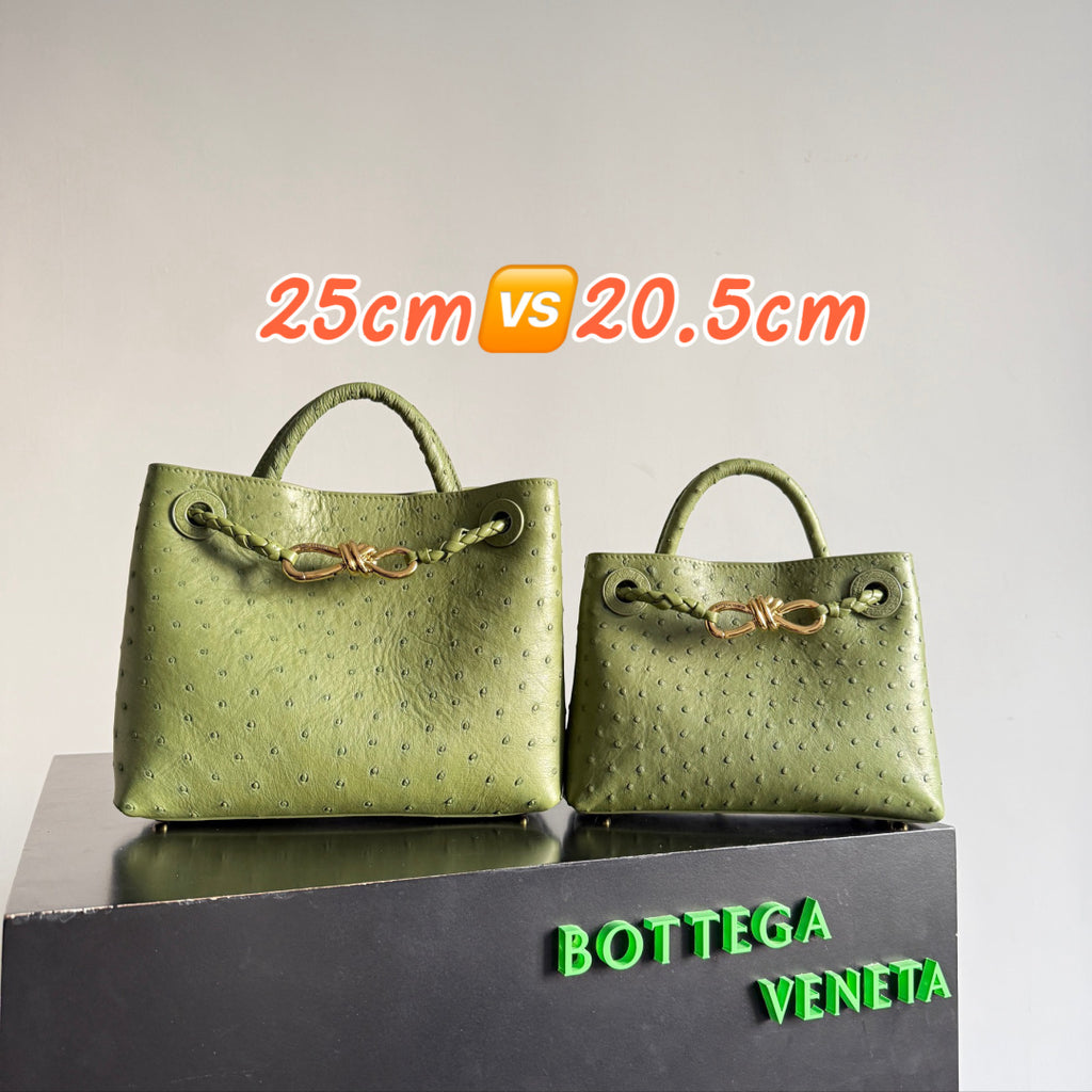 Bottega Veneta Black Mini Bag Edition 3 - detail image 3