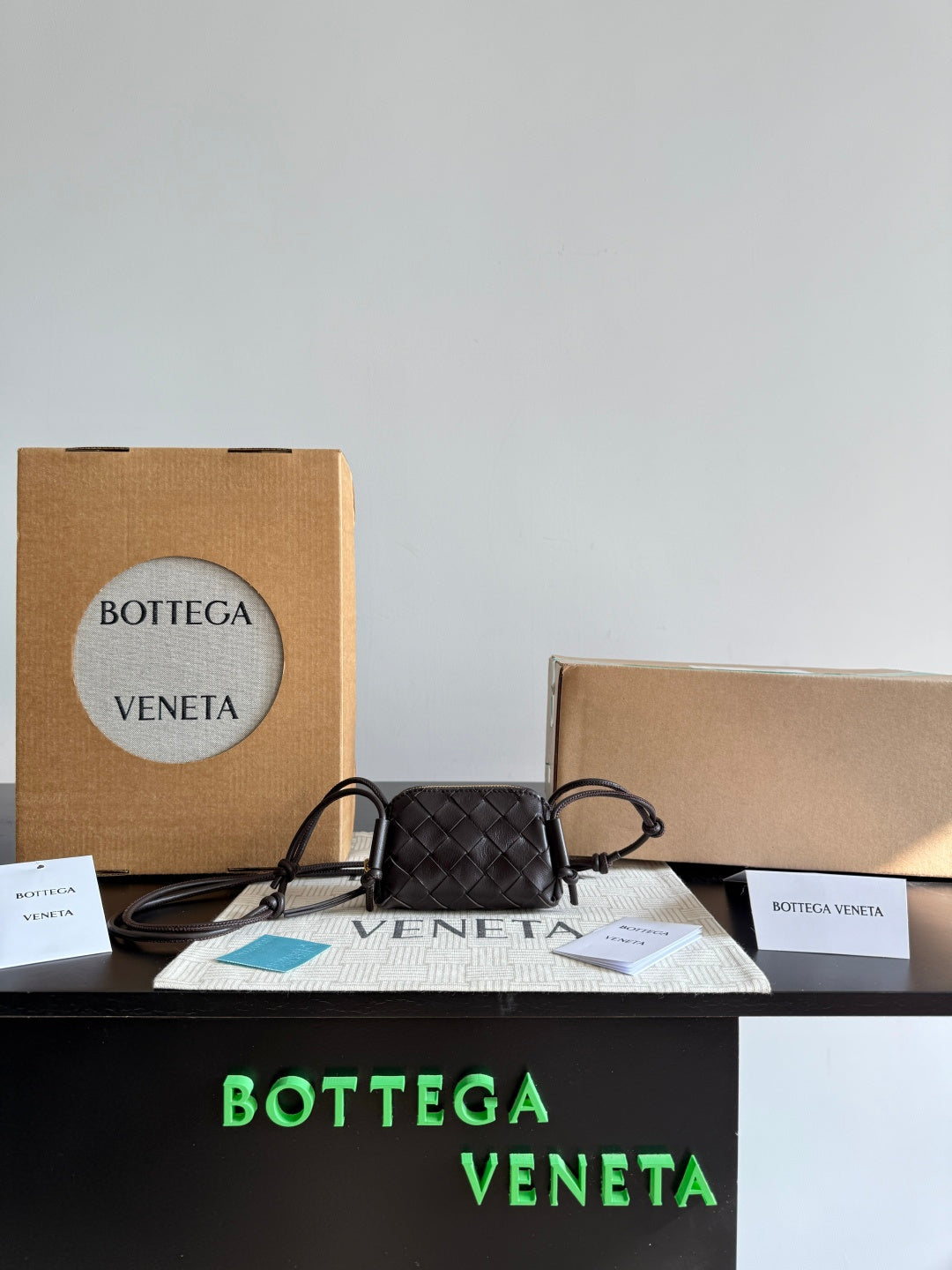 Bottega Veneta Brown Designer Handbag Edition 10