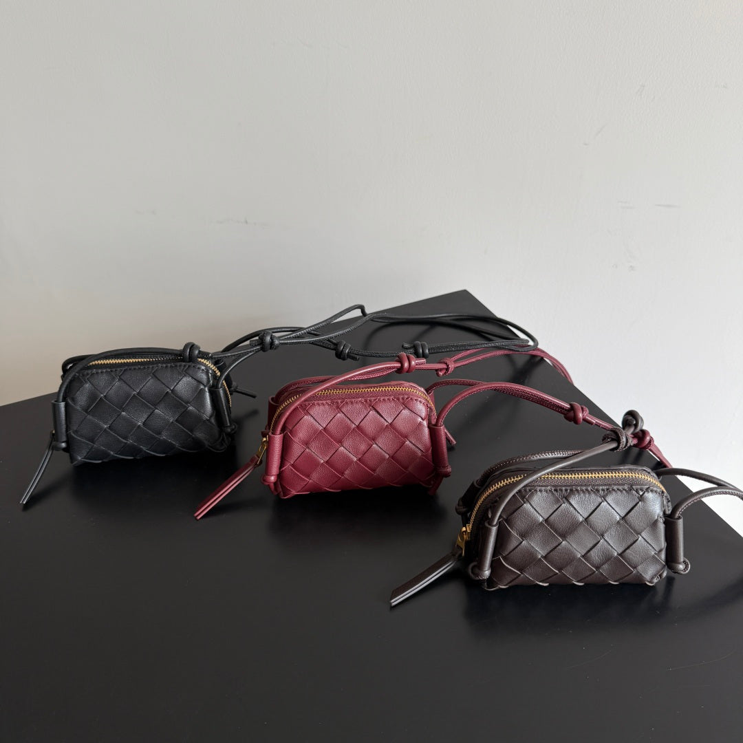 Bottega Veneta Black Designer Handbag Edition 107