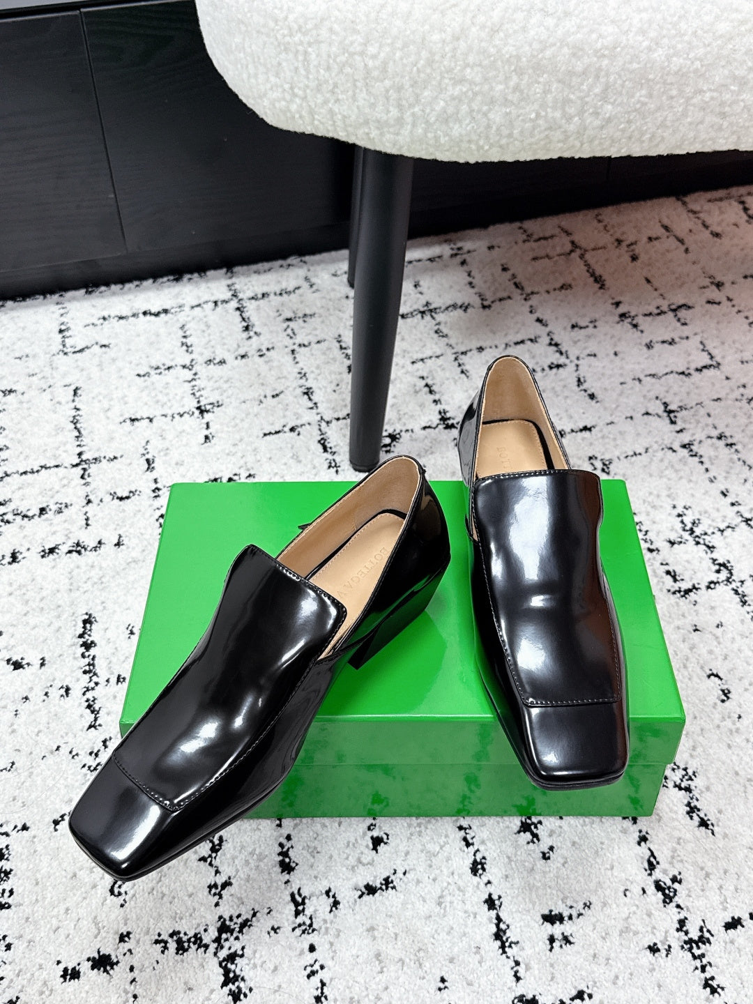Bottega Veneta 40.41.42 Black & Green Loafers EU 35-42 Edition 4 - detail image 3