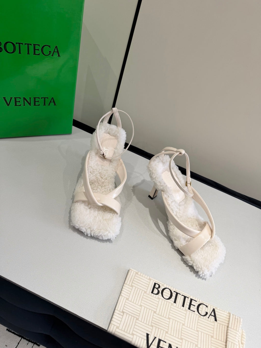 Bottega Veneta Gray Sandals EU 35-40 - detail image 2