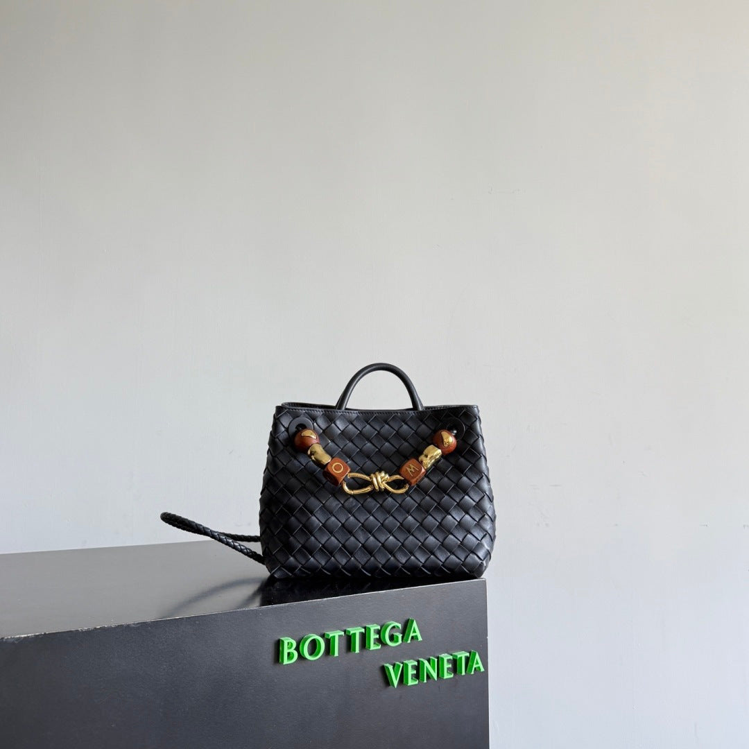 Bottega Veneta Black Designer Handbag Edition 314