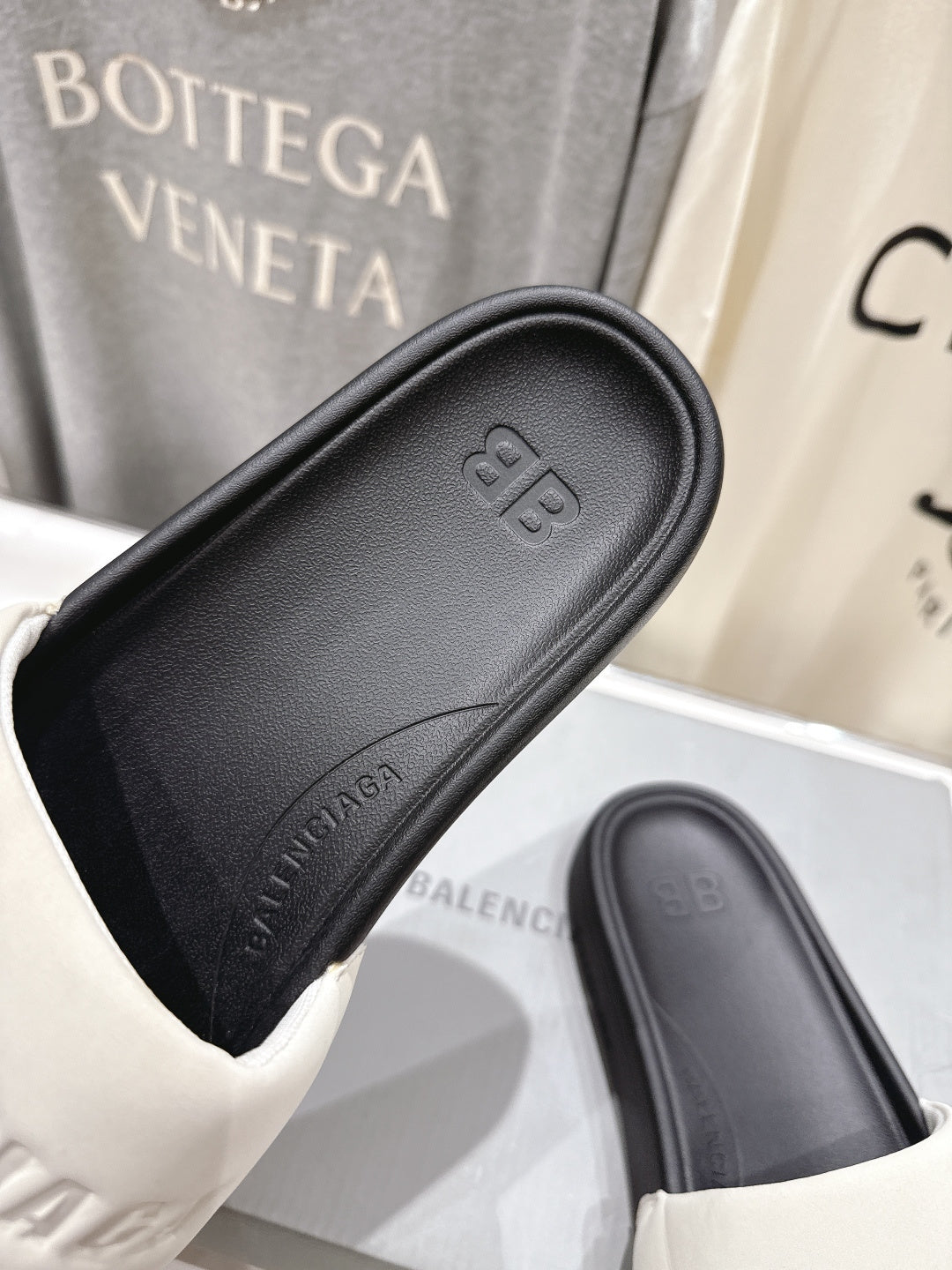 Balenciaga 40.41.42 Black Slides EU 36-42 - detail image 6