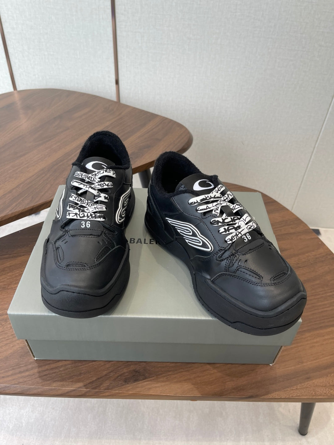 Balenciaga Black & Brown Sneakers EU 35-39 - detail image 4