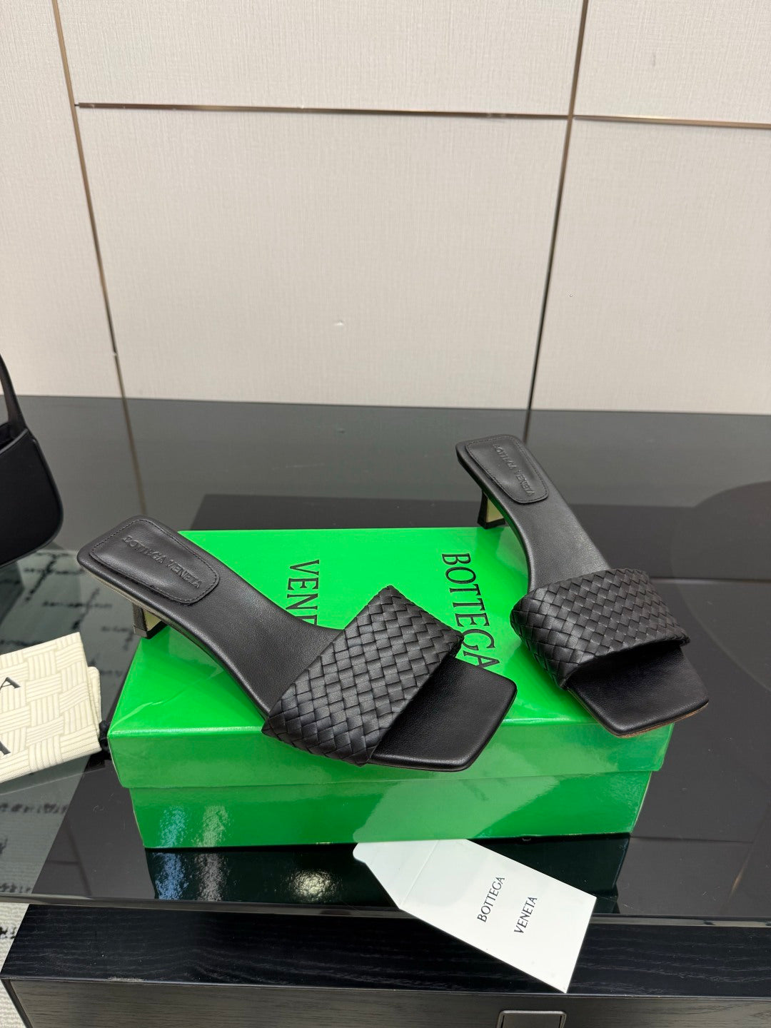 Bottega Veneta Black & Green Designer Shoes EU 35-39 Edition 5 - detail image 3