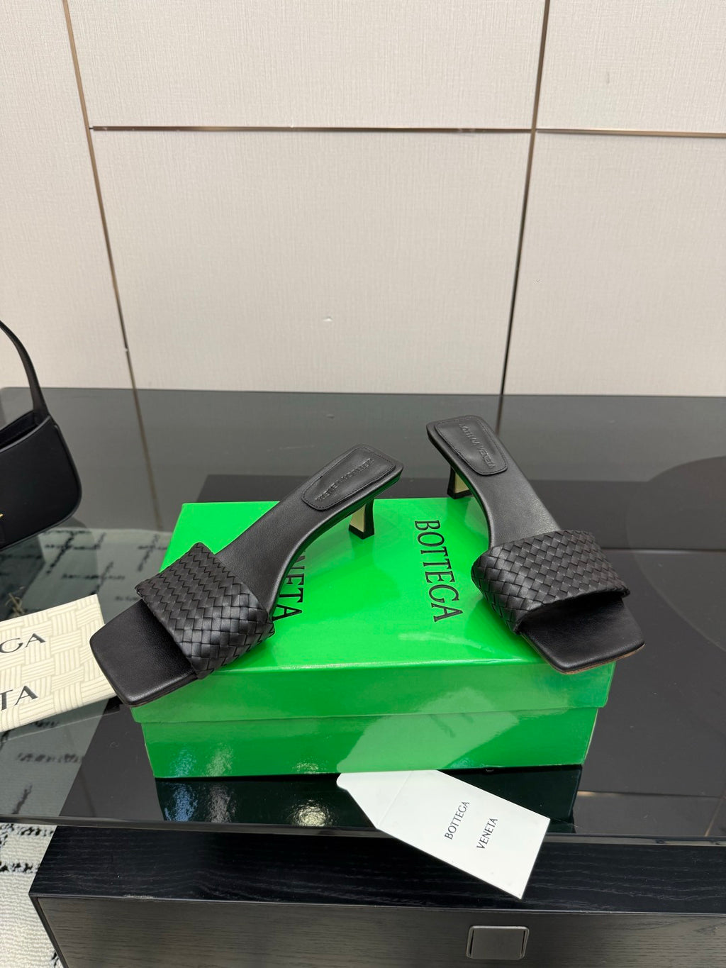Bottega Veneta Black & Green Designer Shoes EU 35-39 Edition 5 - detail image 4