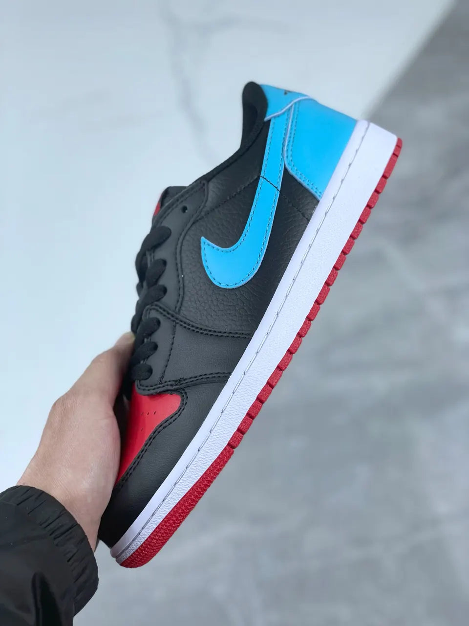 Air Jordan 1 Low Black Red Blue - Hình 9