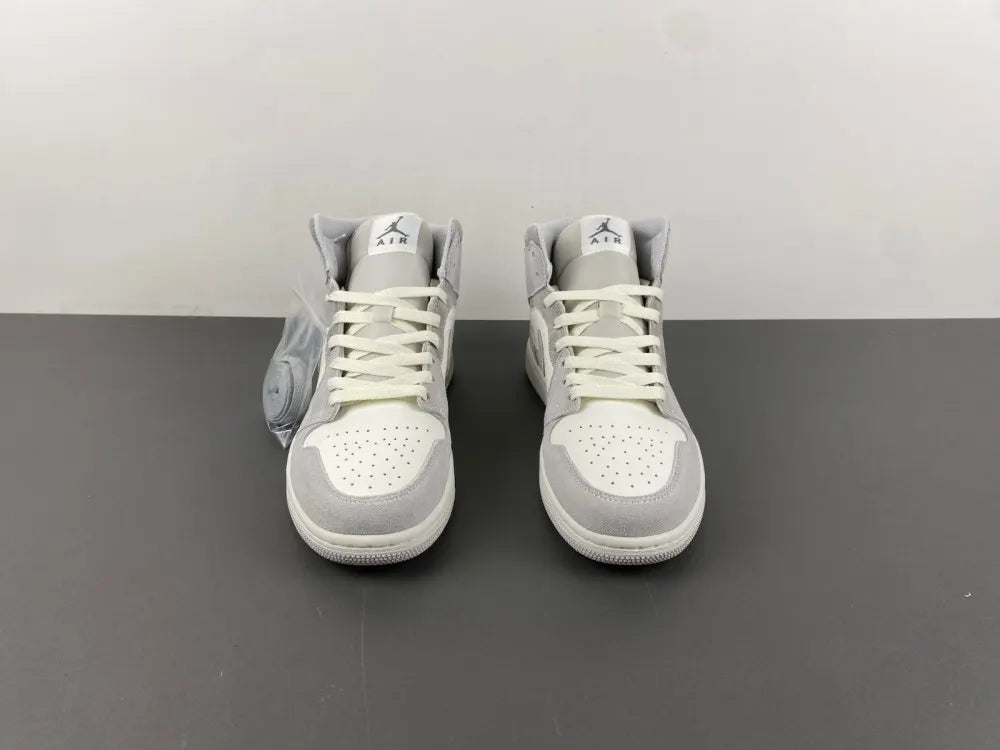 Air Jordan 1 Grey White - Hình 11