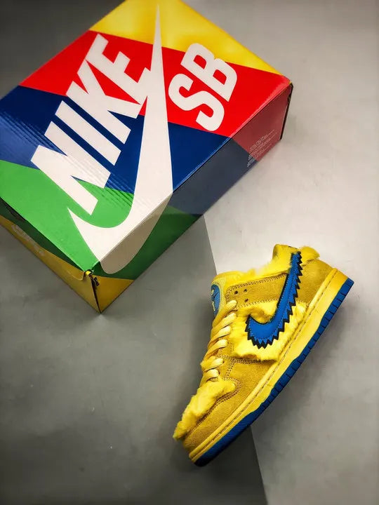 Nike SB Dunk Yellow Bears - Hình 2