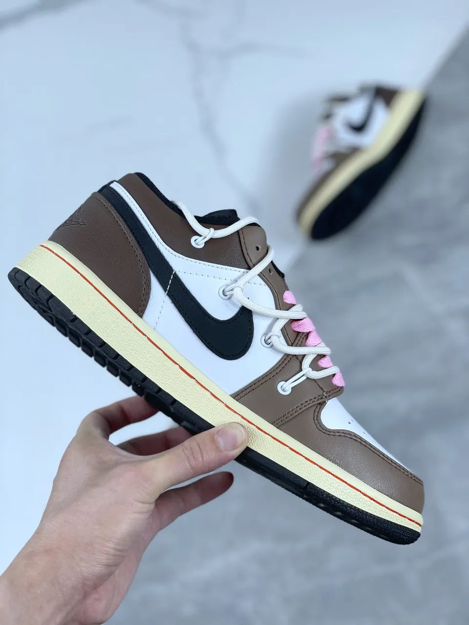 Jordan 1 Low Brown JOKING - Hình 4