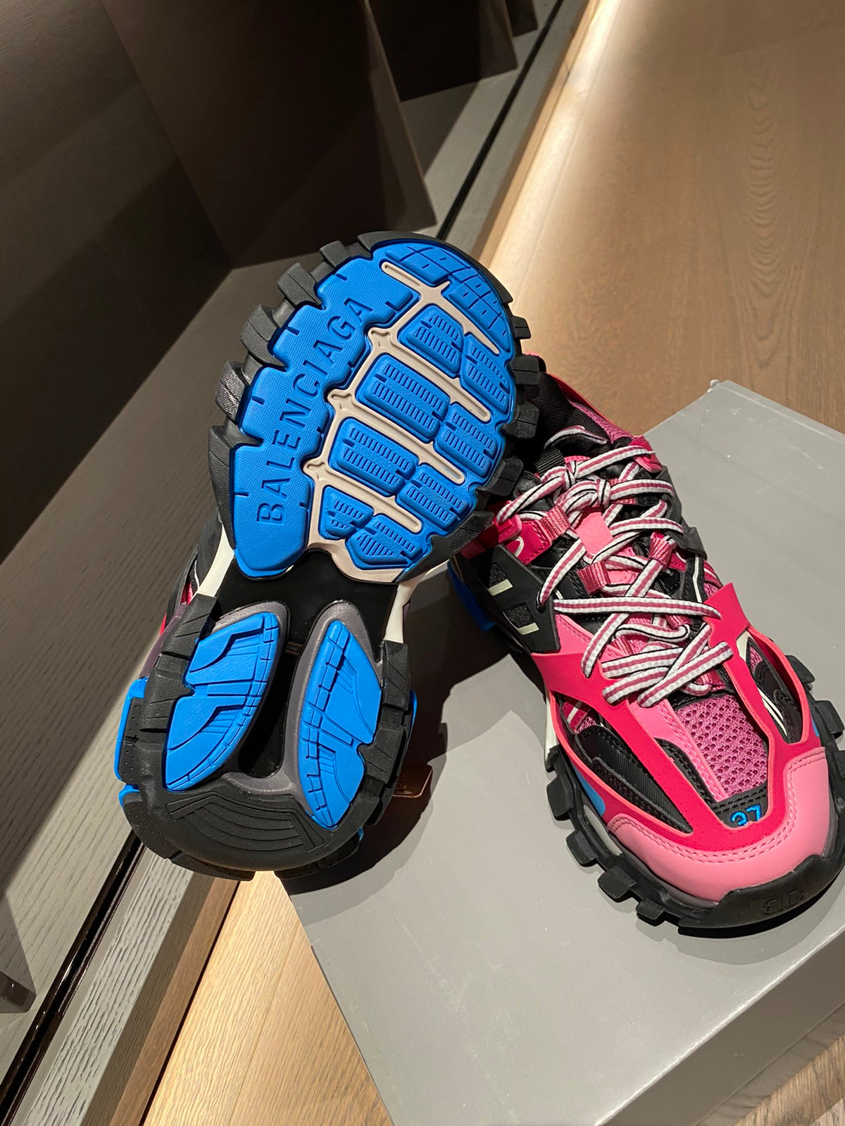 Balenciaga Black & Red Designer Shoes - detail image 9