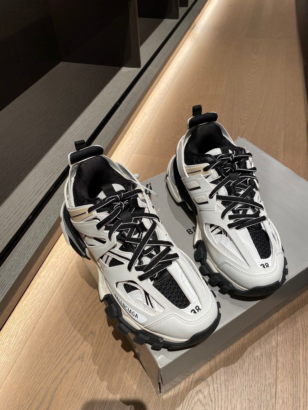 Balenciaga Black & Brown Designer Shoes Edition 5 - detail image 9