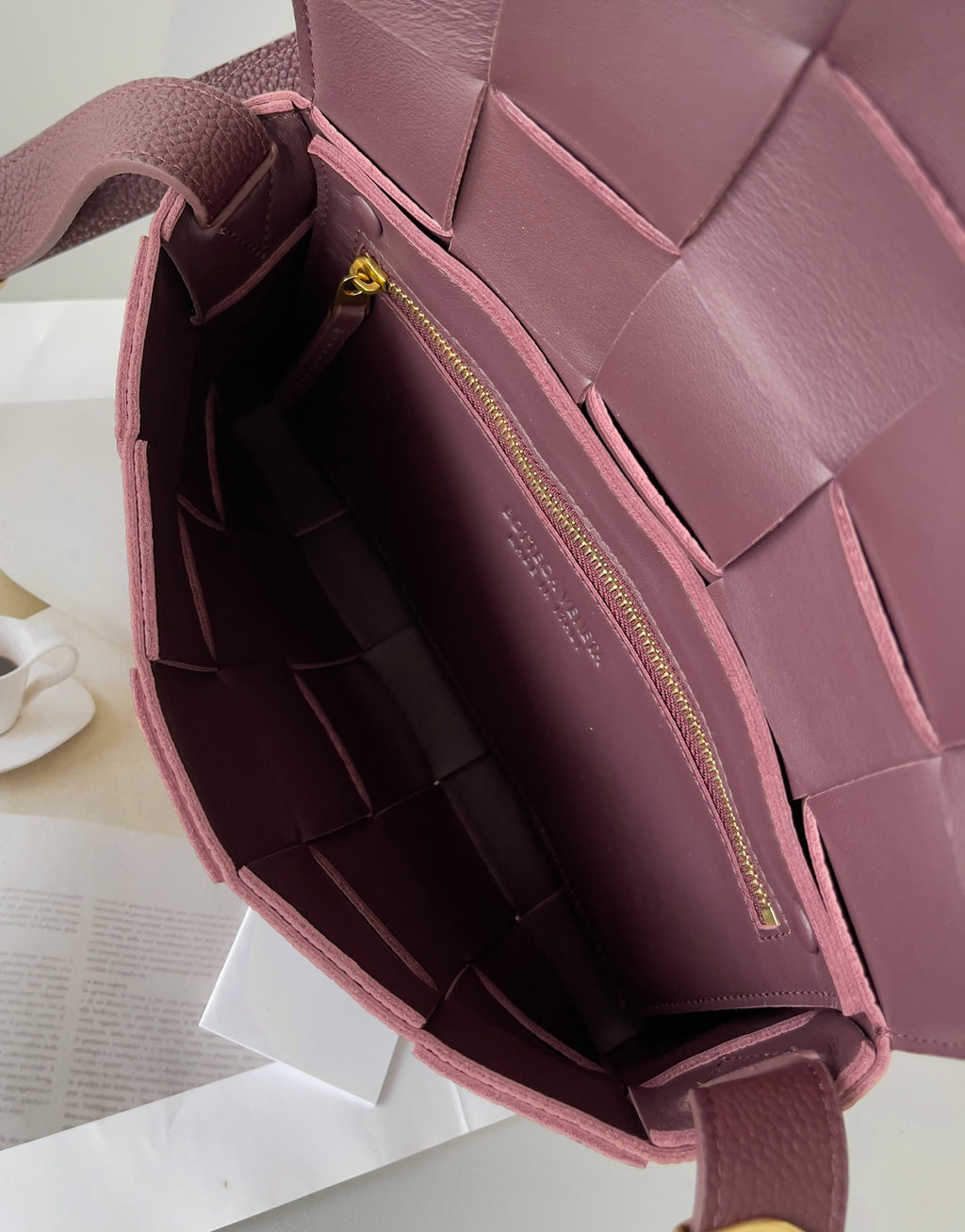 Bottega Veneta 23X15X5 Red Designer Handbag - detail image 9