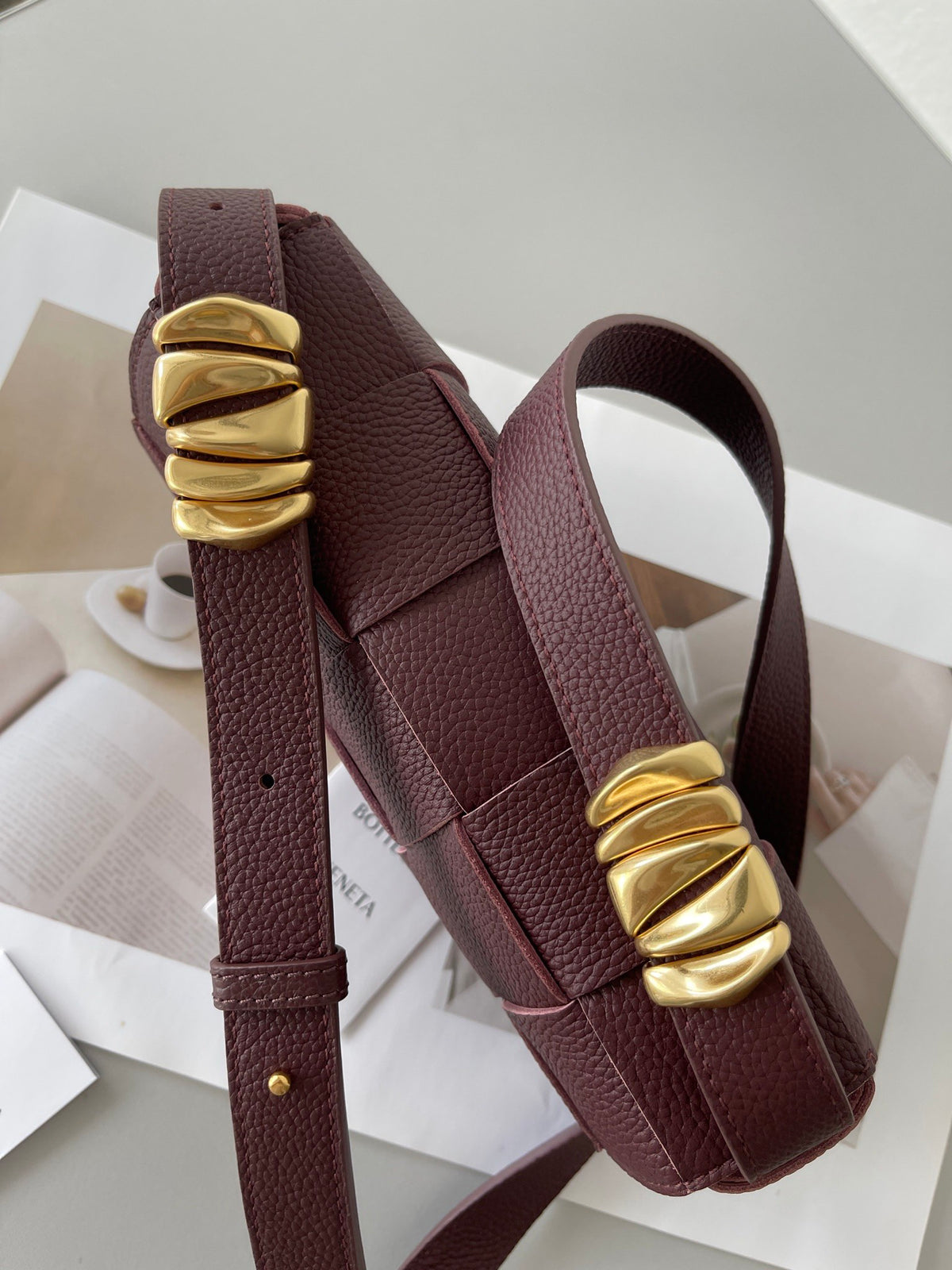Bottega Veneta 23X15X5 Red Designer Handbag - detail image 2
