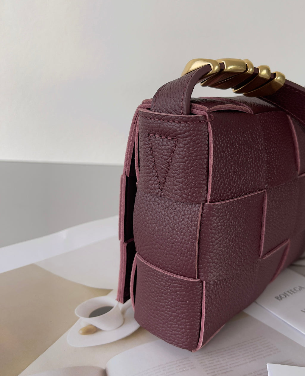 Bottega Veneta 23X15X5 Red Designer Handbag - detail image 4