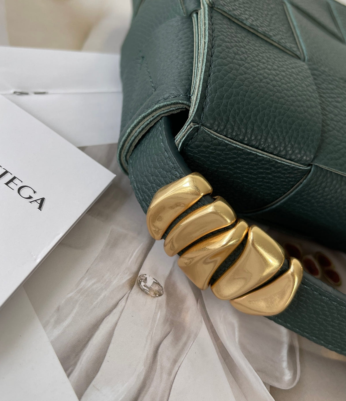 Bottega Veneta 23X15X5 Black Designer Handbag - detail image 4