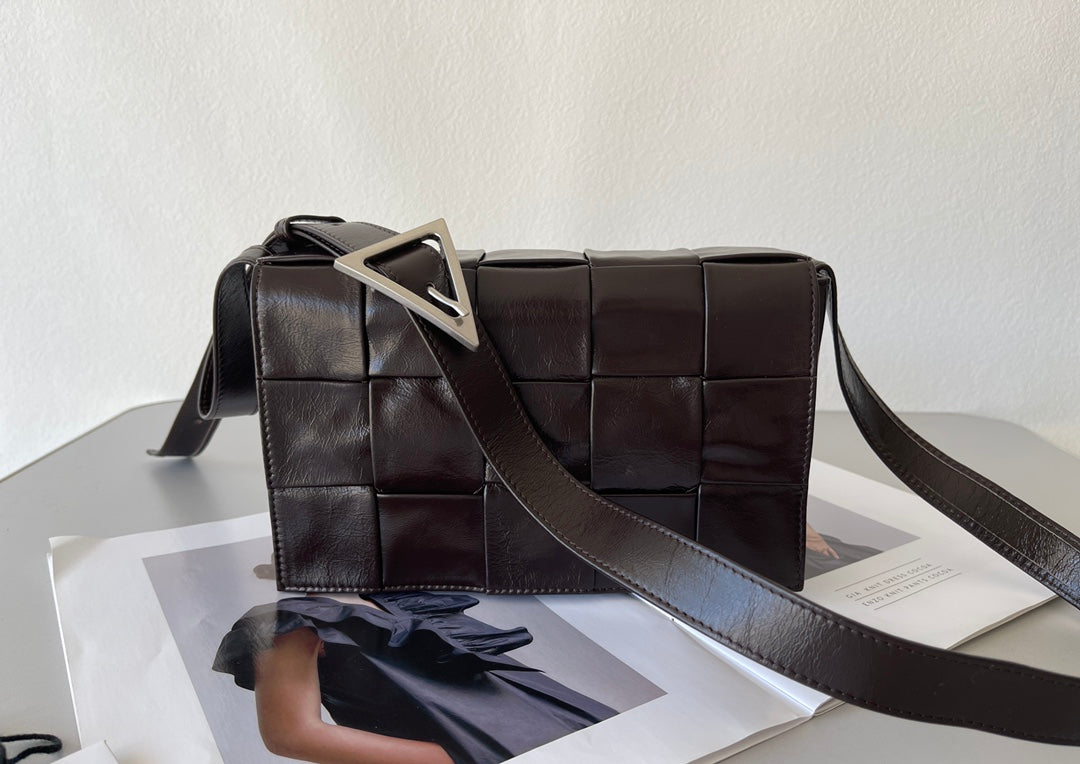 Bottega Veneta Black Designer Handbag Edition 617