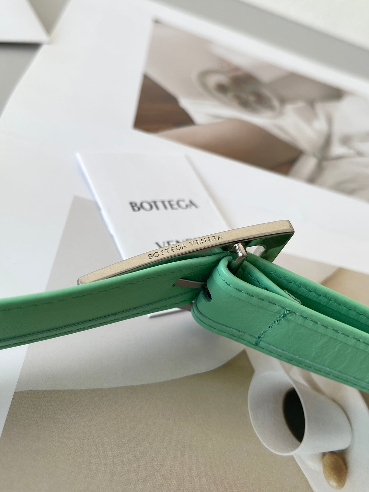 Bottega Veneta Green Designer Handbag Edition 21 - detail image 5