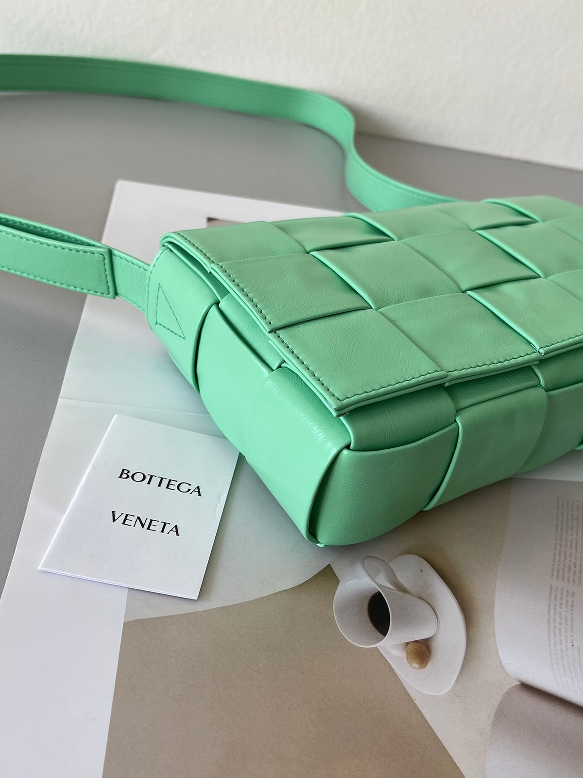 Bottega Veneta Green Designer Handbag Edition 21 - detail image 6