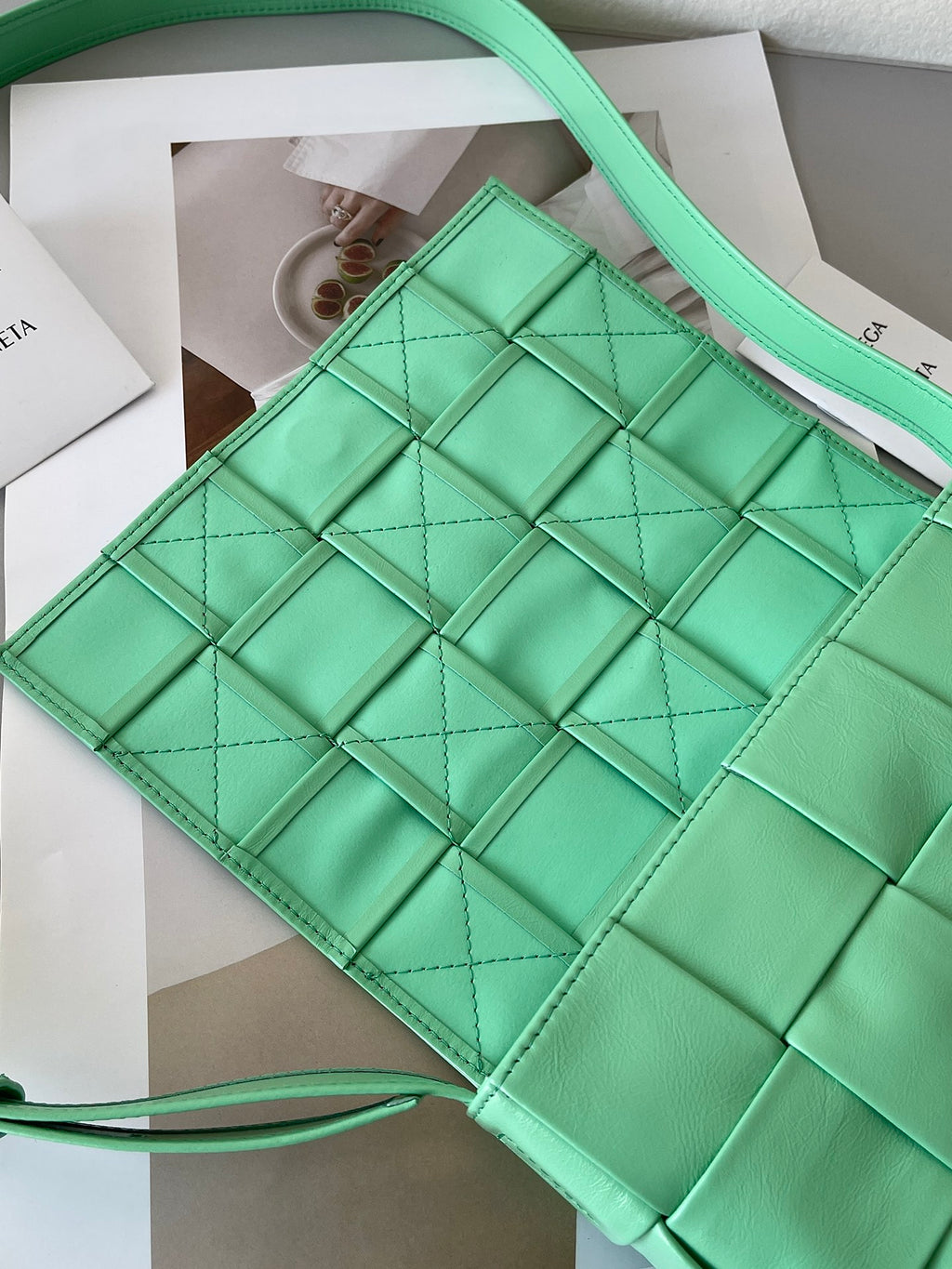 Bottega Veneta Green Designer Handbag Edition 21 - detail image 3