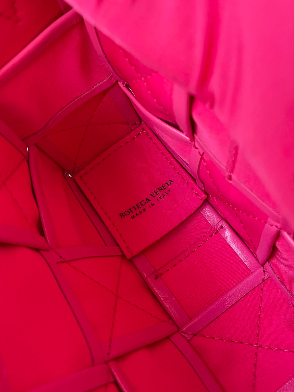 Bottega Veneta Pink Designer Handbag Edition 7 - detail image 8
