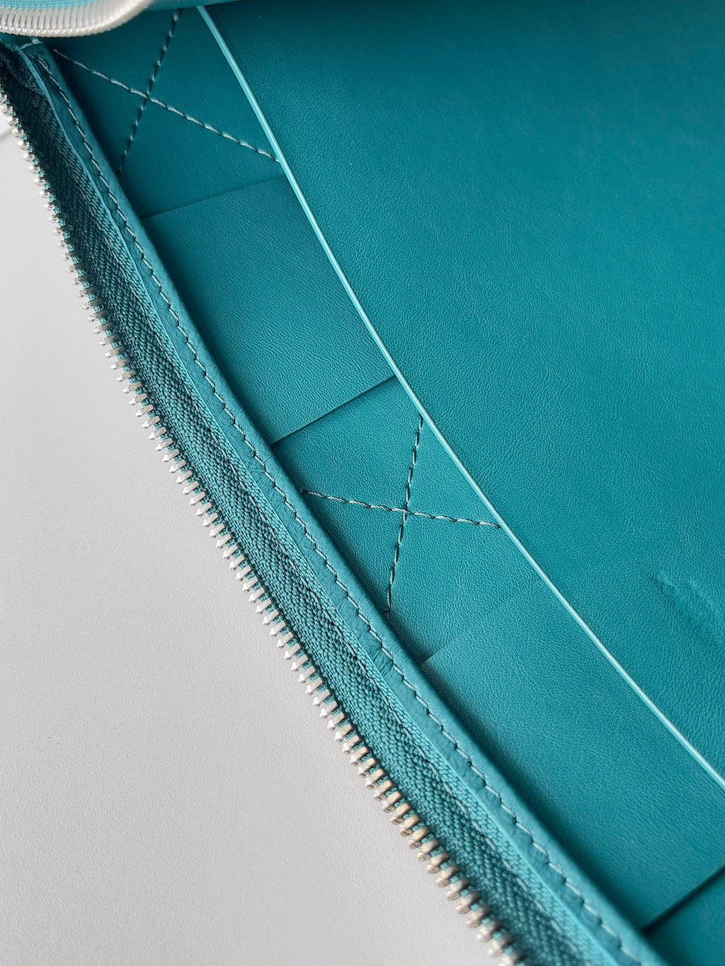 Bottega Veneta 649616 Teal Clutch Bag - detail image 4