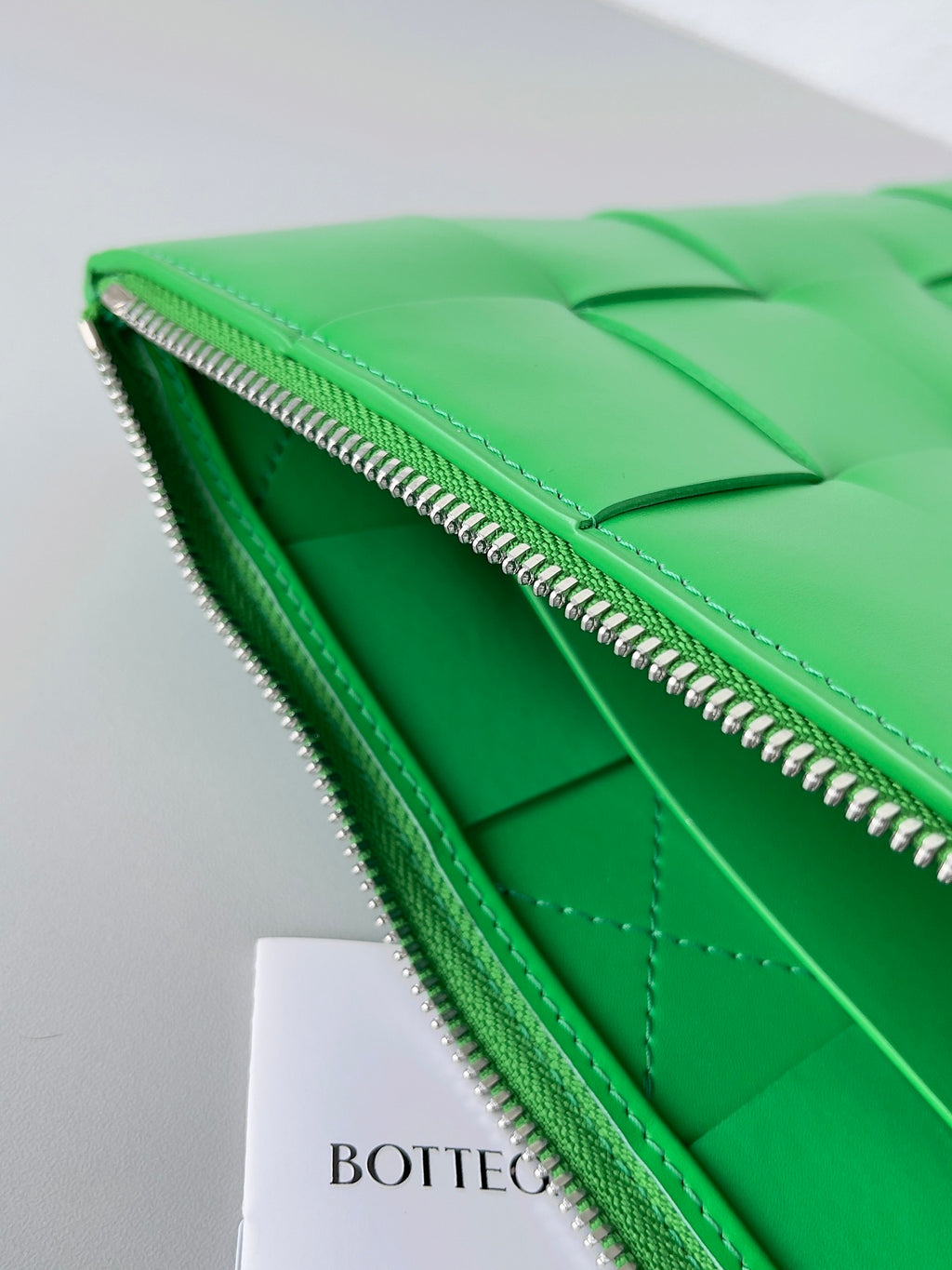 Bottega Veneta 649616 Green Clutch Bag - detail image 5