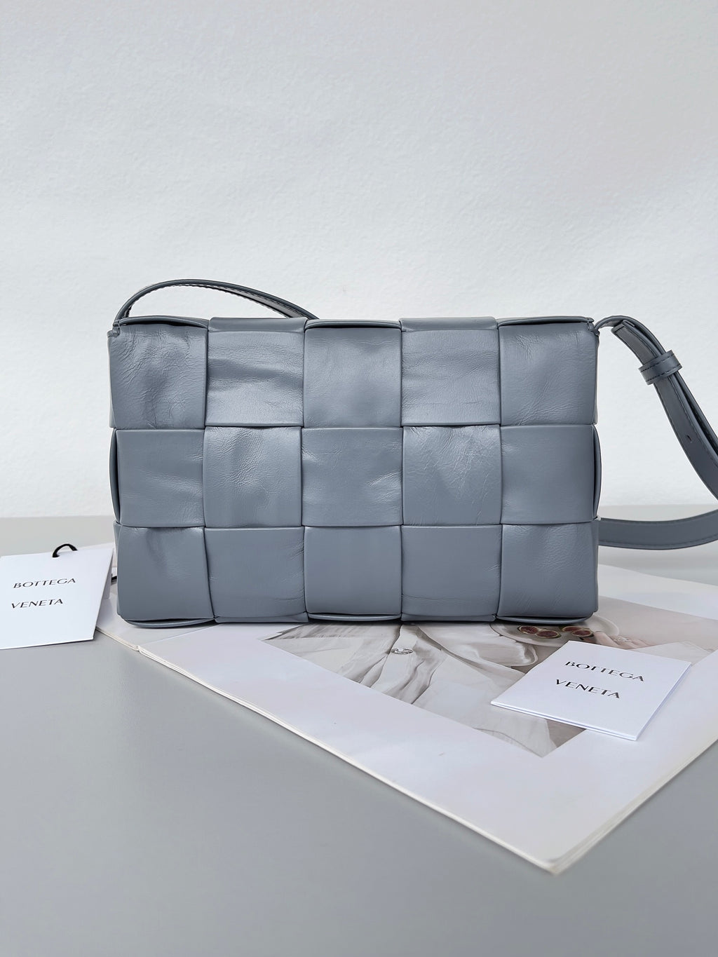 Bottega Veneta 667298 Gray Designer Handbag - detail image 2