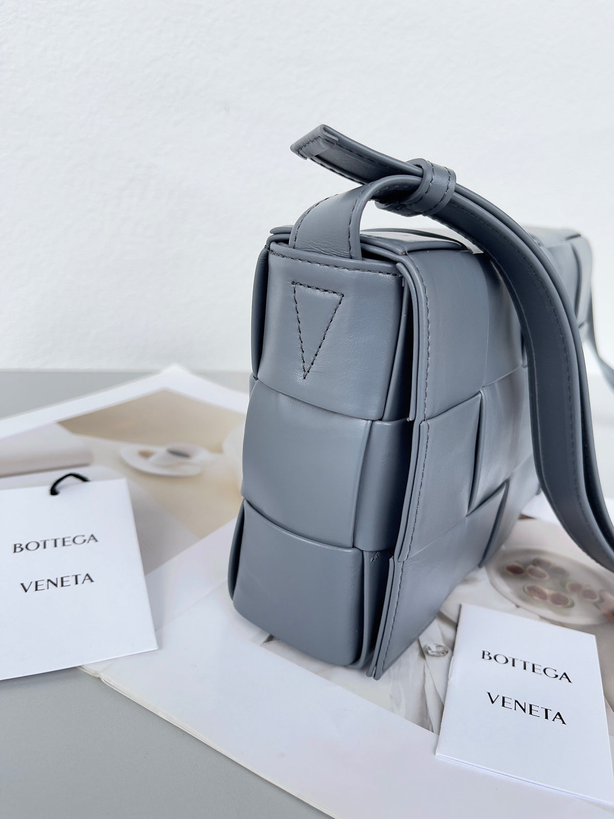 Bottega Veneta 667298 Gray Designer Handbag - detail image 3