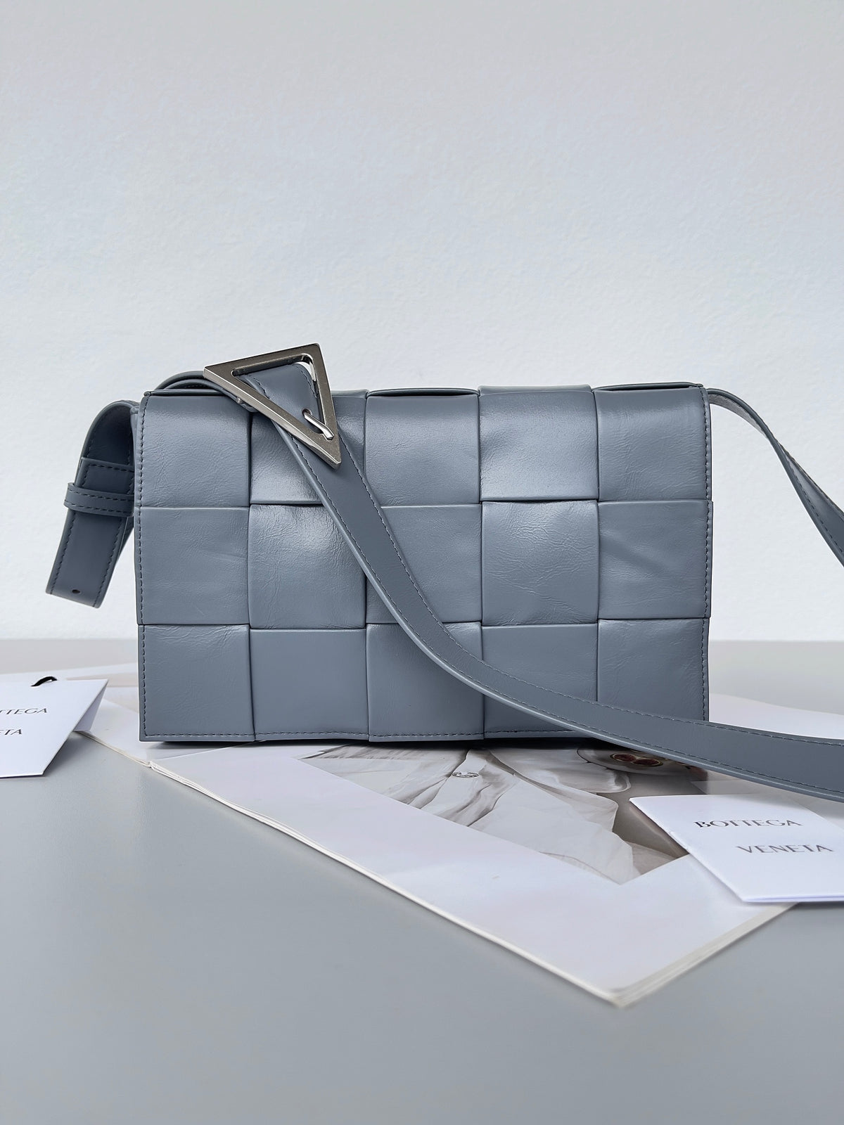 Bottega Veneta Multicolor Designer Handbag Edition 30