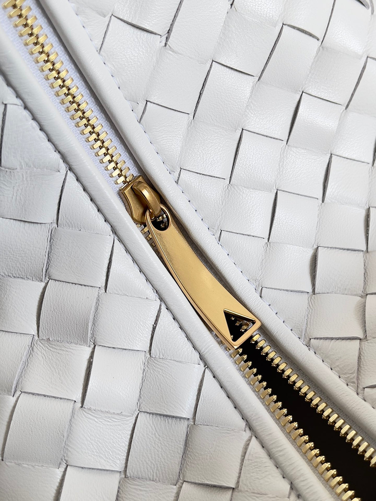 Bottega Veneta 690225 Silver Designer Handbag Edition 4 - detail image 5