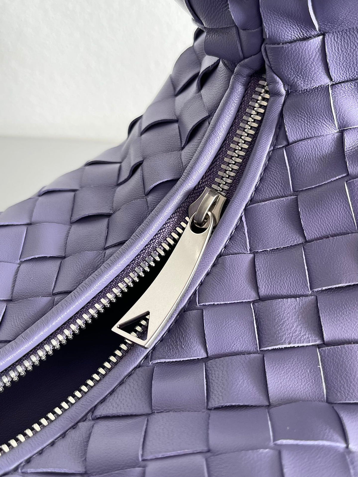 Bottega Veneta 690225 Silver Designer Handbag Edition 3 - detail image 5