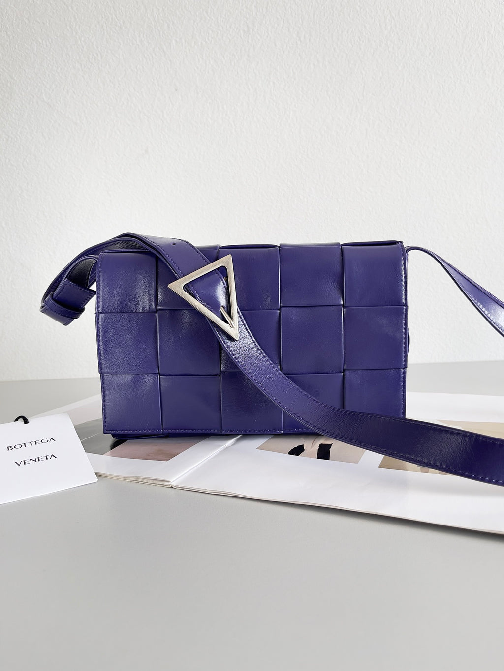 Bottega Veneta 667298 Blue Designer Handbag Edition 2
