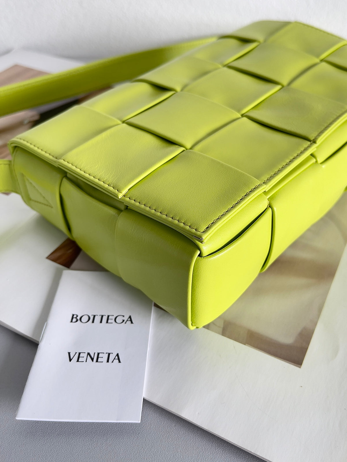 Bottega Veneta 667298 Yellow Designer Handbag - detail image 6