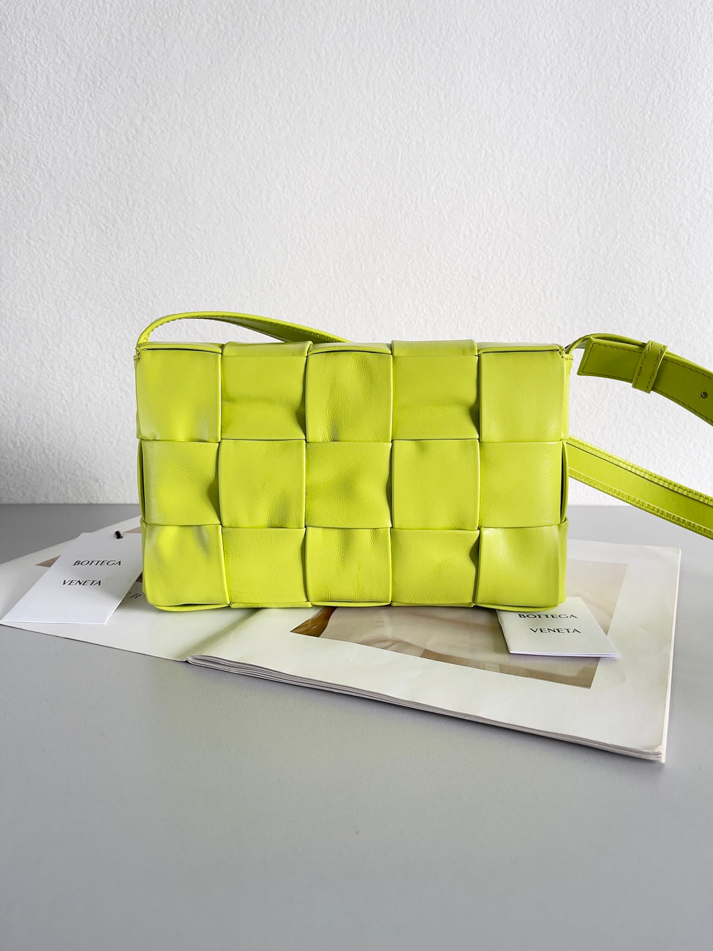 Bottega Veneta 667298 Yellow Designer Handbag - detail image 3