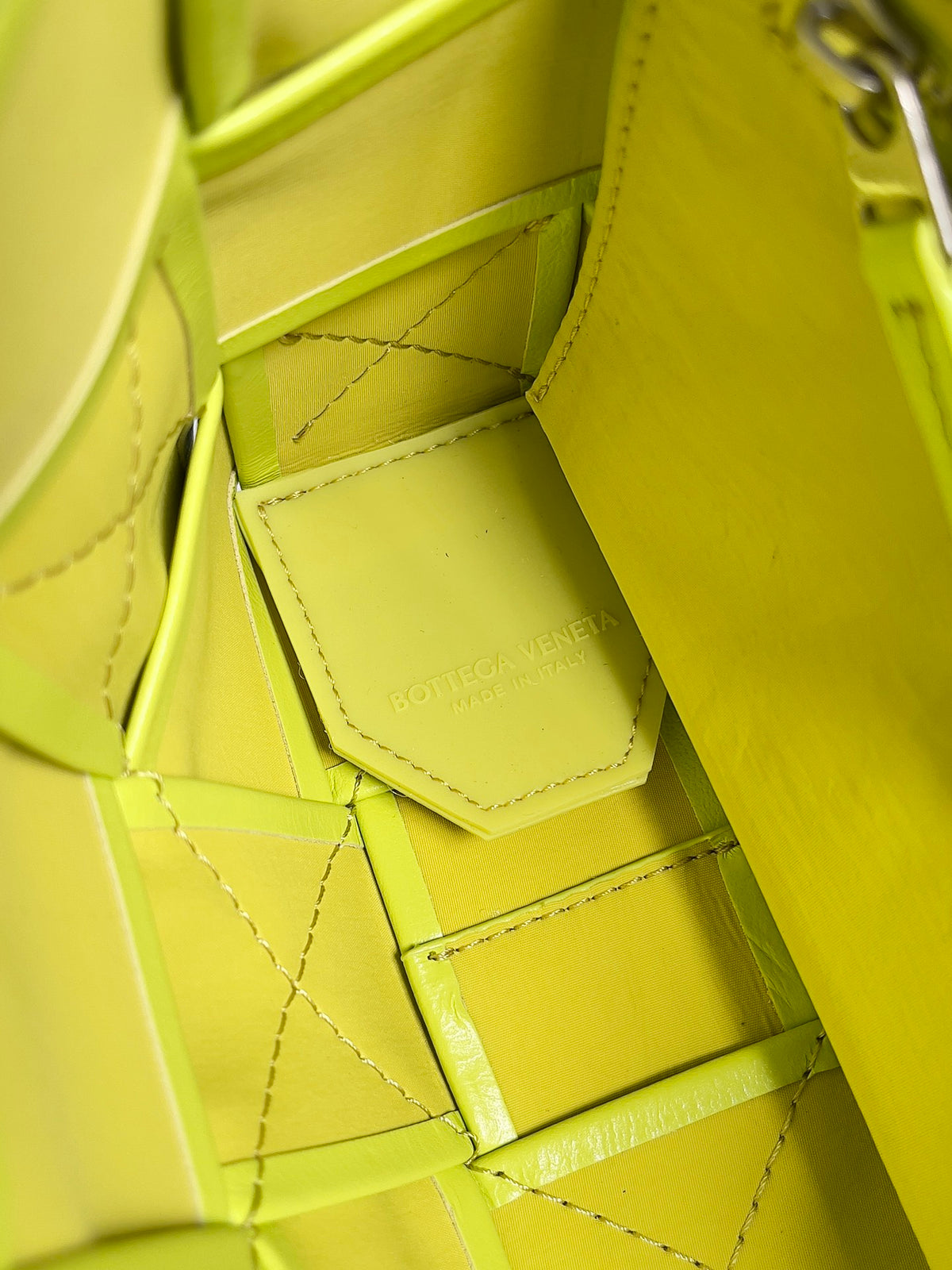 Bottega Veneta 667298 Yellow Designer Handbag - detail image 8