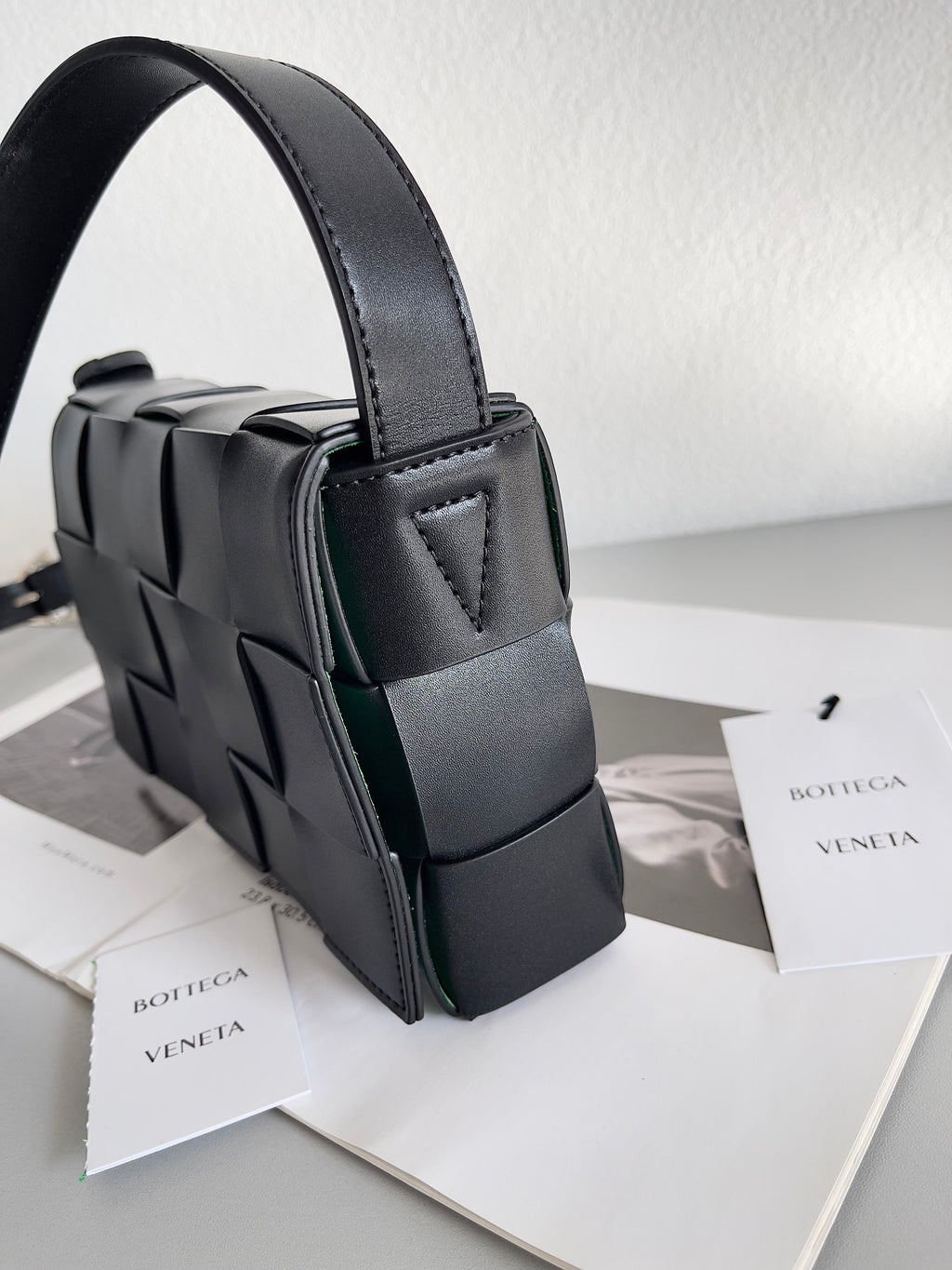 Bottega Veneta 708768 Black Designer Handbag Edition 8 - detail image 3