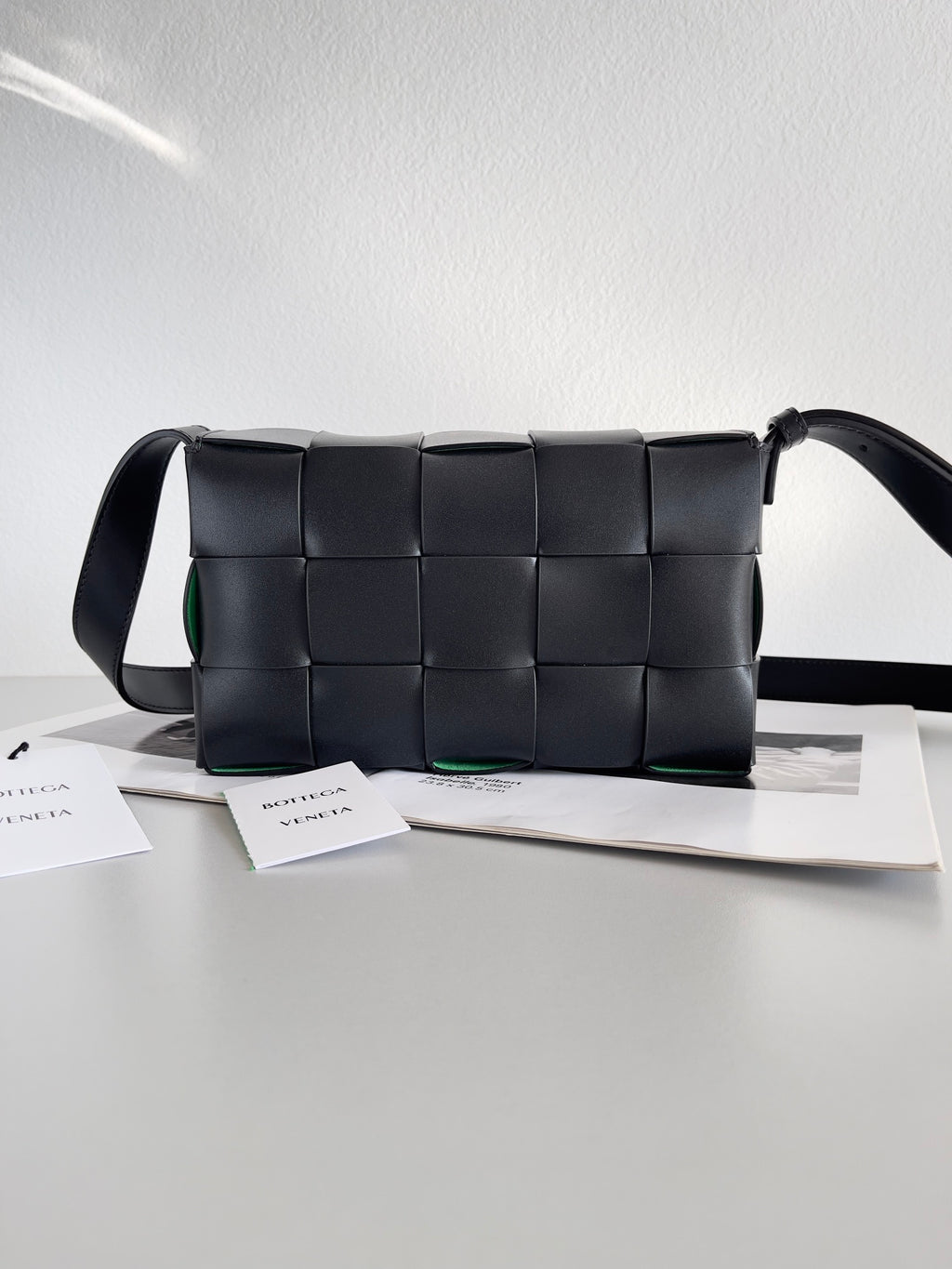 Bottega Veneta 708768 Black Designer Handbag Edition 8 - detail image 2