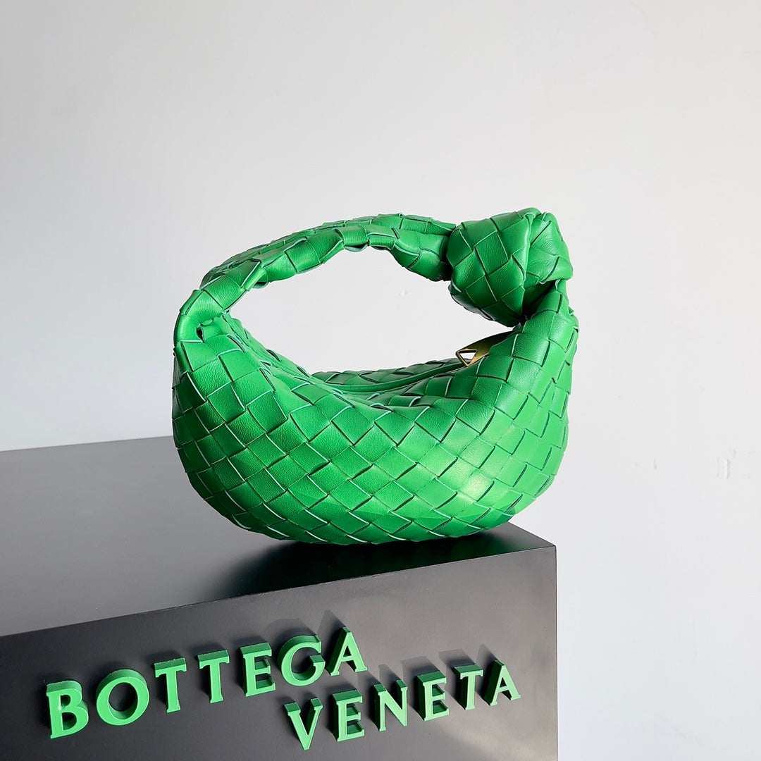 Bottega Veneta Green Designer Handbag Edition 4